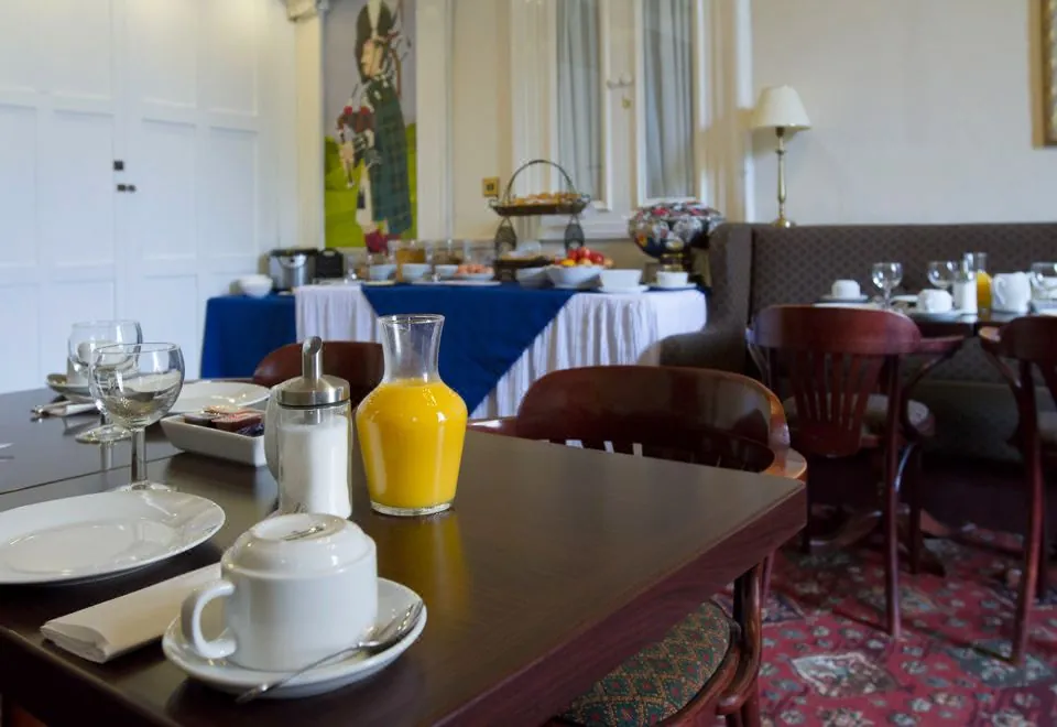 Thistle Hotel