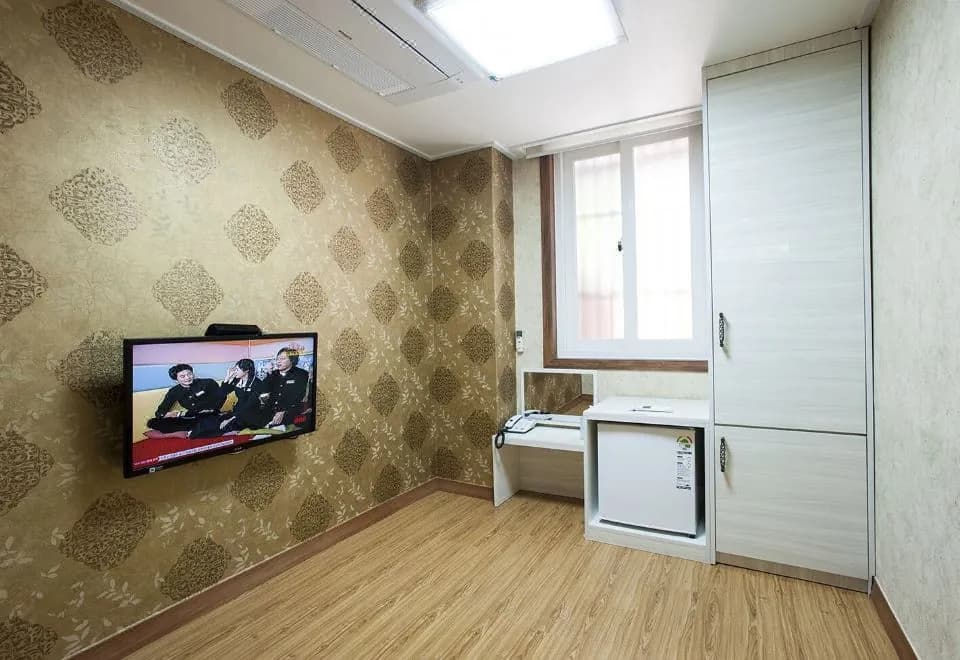 Myeongdong Ecohouse