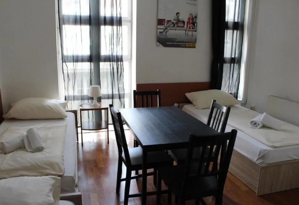 Broadway City Guesthouse