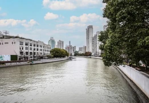 Shanghai Anbo Light Luxury Hotel