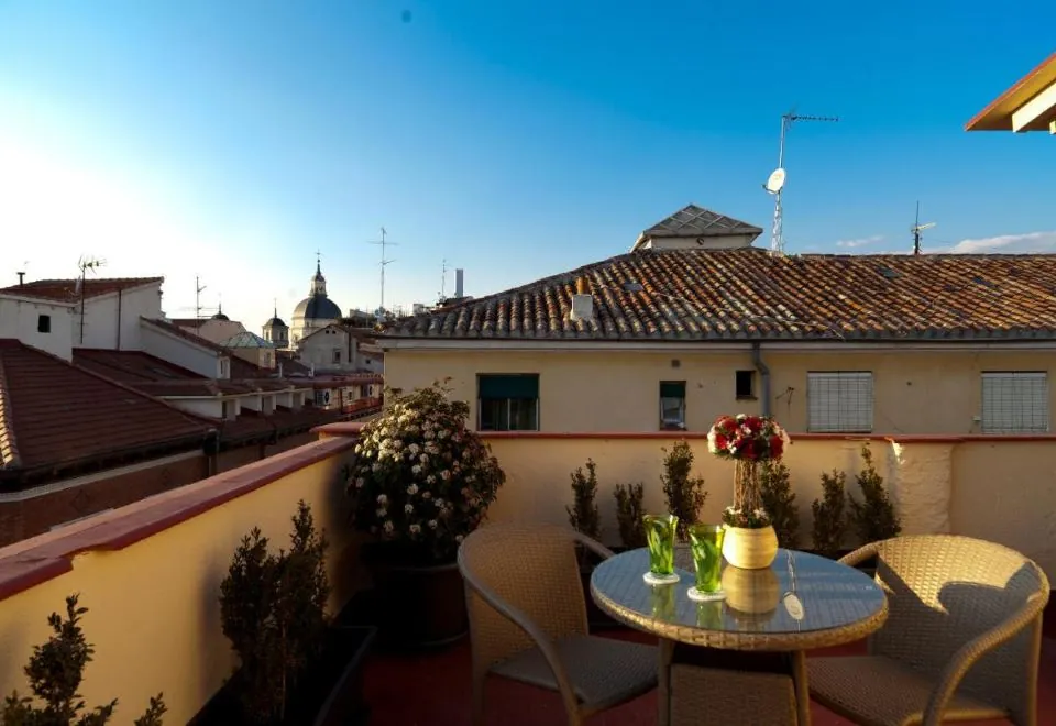 THC Tirso Molina Hostel