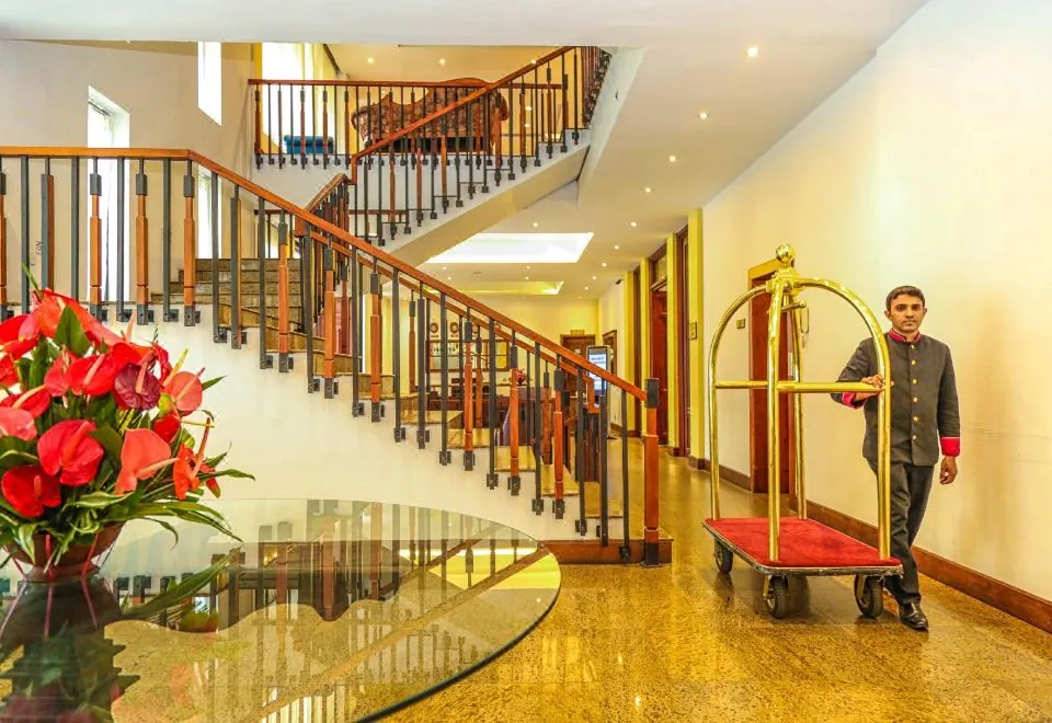 Oak Ray Regency