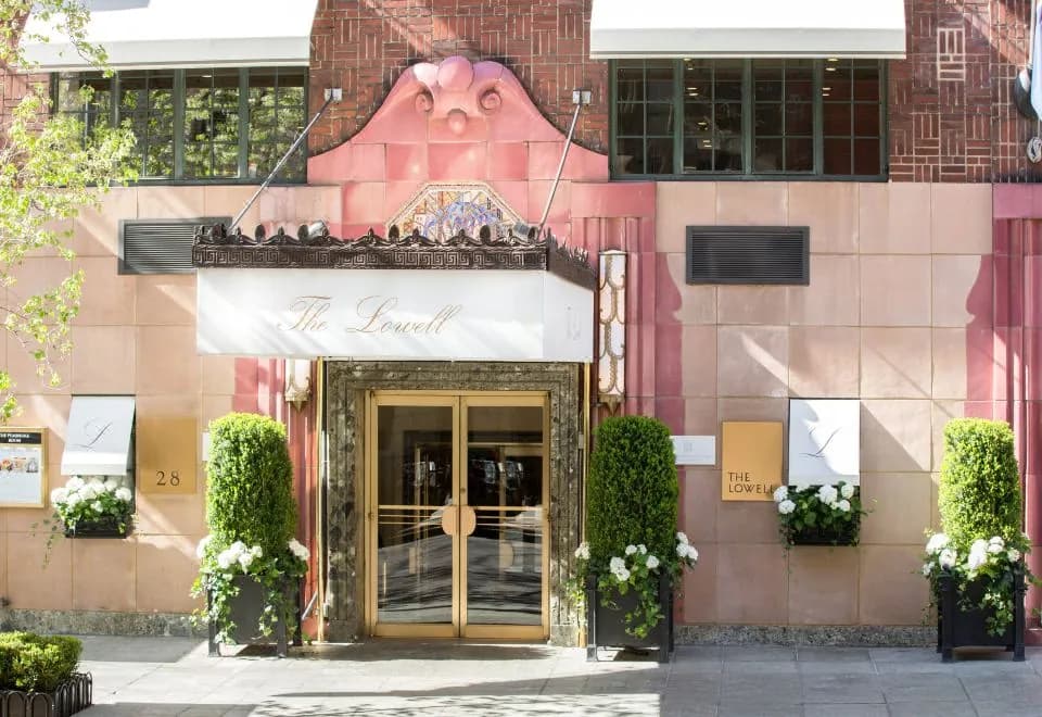 Lowell Hotel