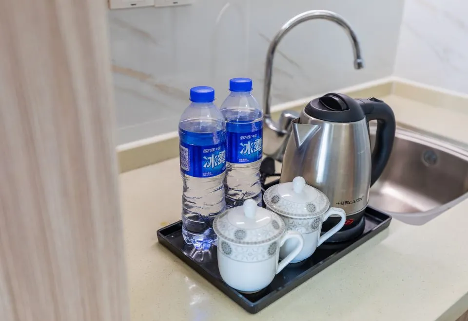 Tuyu Theme Apartment (Guangzhou Dashadong Metro Station)