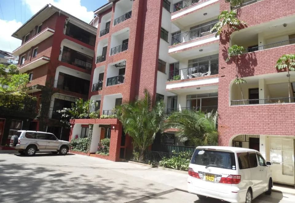 Samra Court