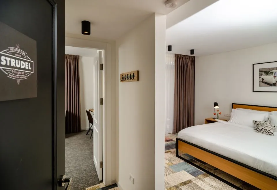 Biazi Hotel