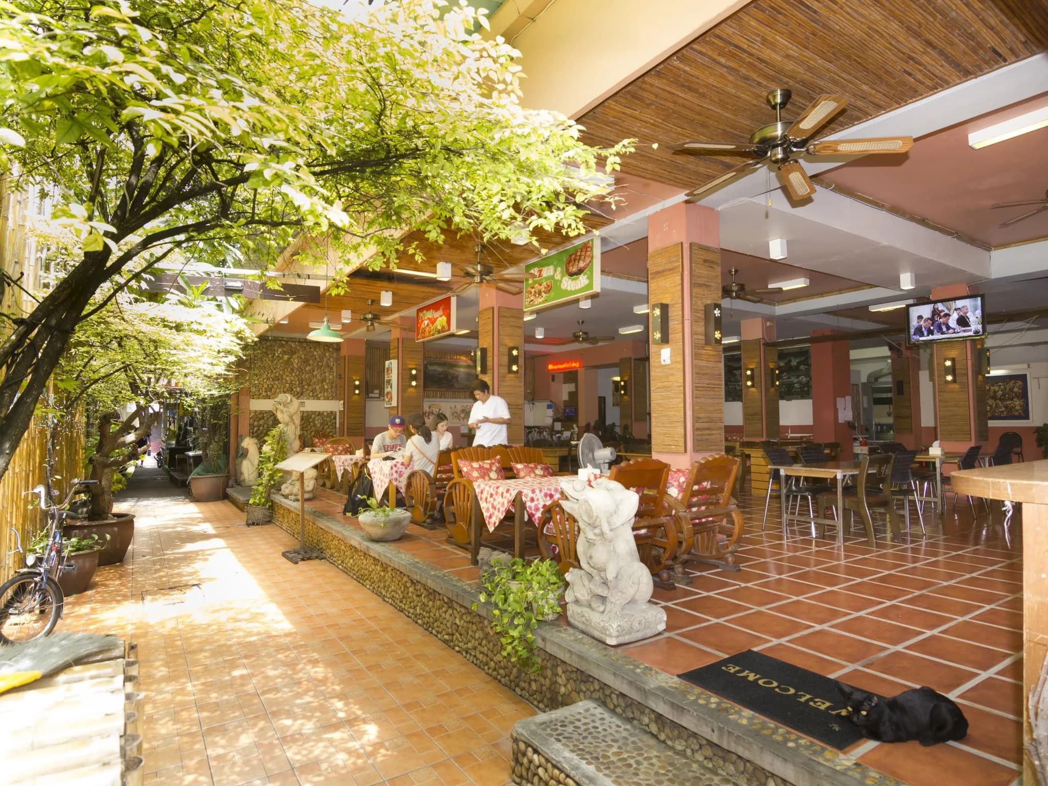 Khaosan Holiday Guesthouse Bangkok