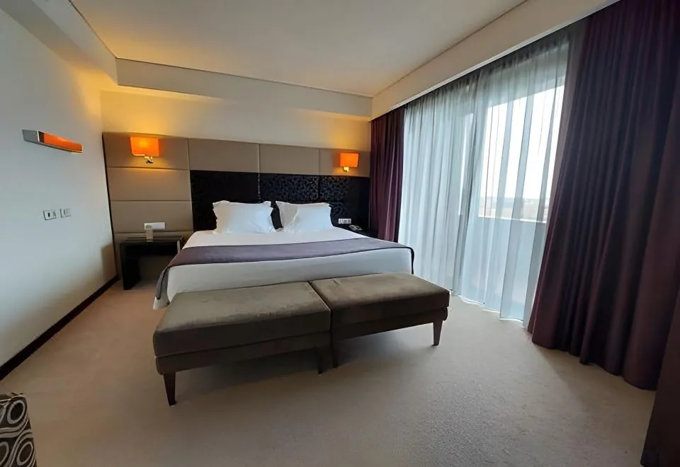 Axis Porto Business & Spa Hotel