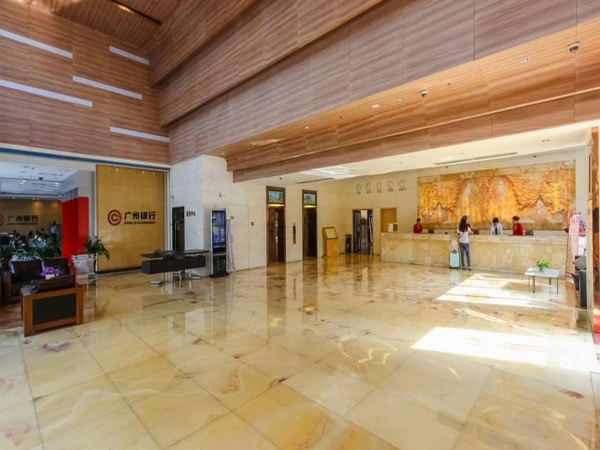 Fragrant Bay Hotel