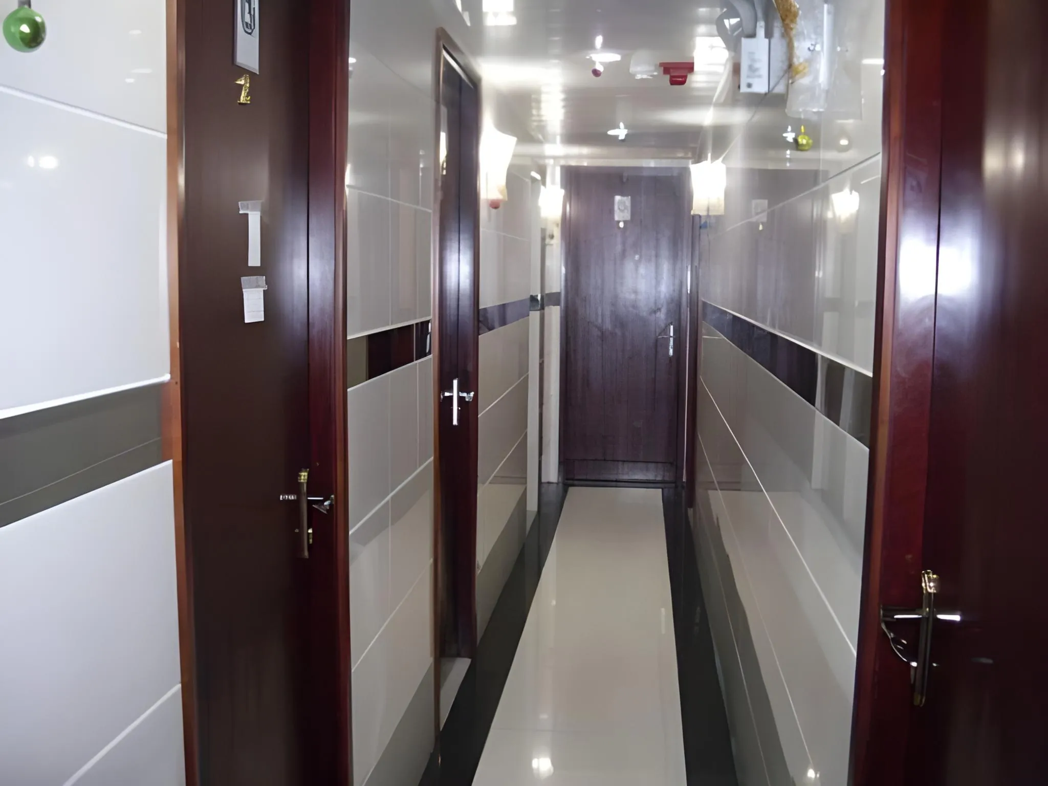 Canadian Hostel