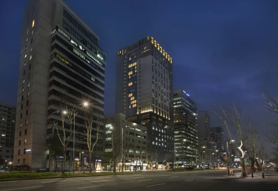 L7 Gangnam by Lotte