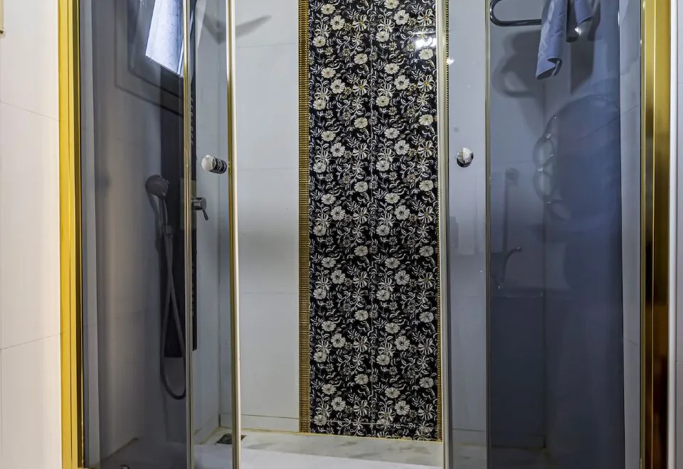 Marmaray Hotel