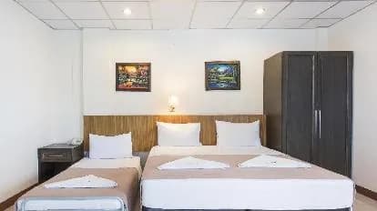 Lodge 61 Hotel