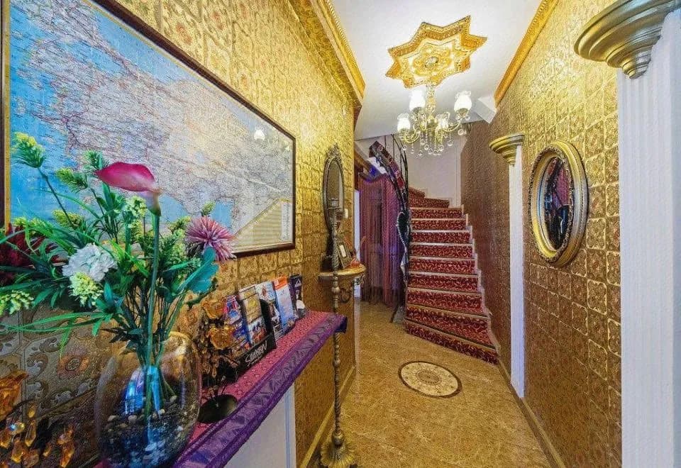 Modern Sultan Hotel