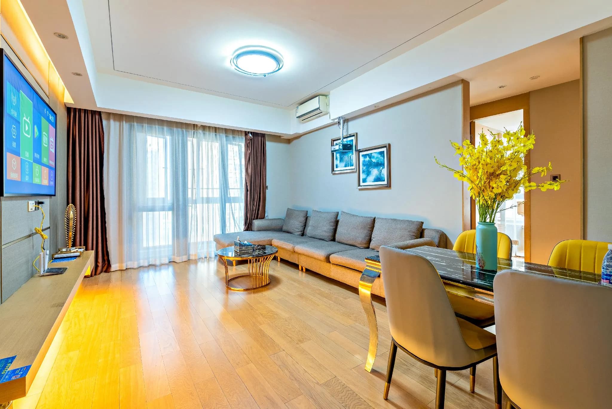 Nomo Efete Apartment (Guangzhou Zhujiang New Town Dongshan Xintiandi Branch)