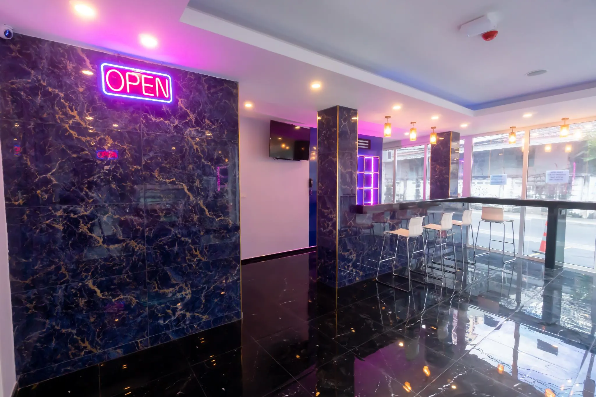 Spark Hotel - MRT Queen Sirikit