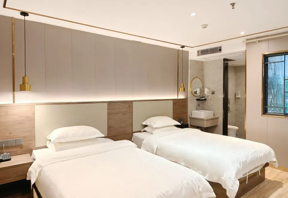 JunCheng Hotel (Guangzhou Gangding Subway Station)