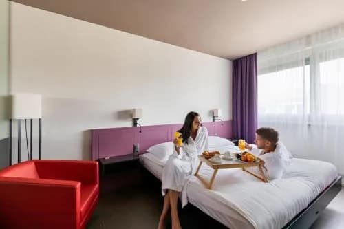 Les Nations Hotel
