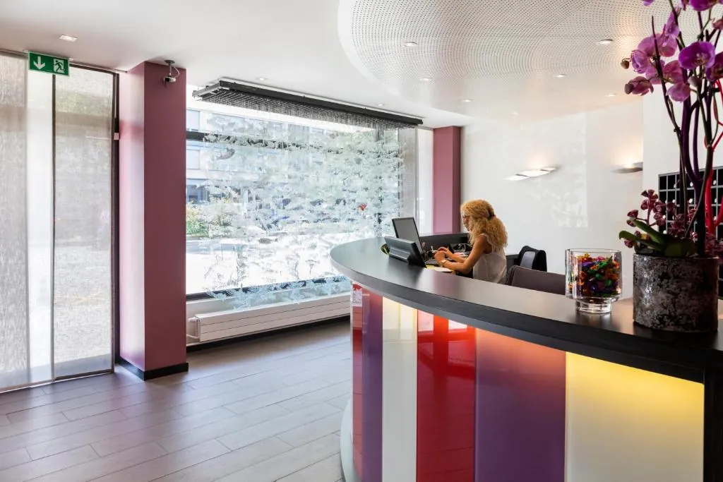 Les Nations Hotel