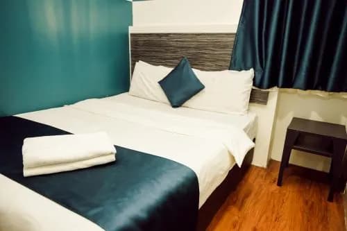 Capital O 90726 V Hotel