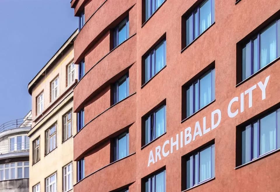 Archibald City