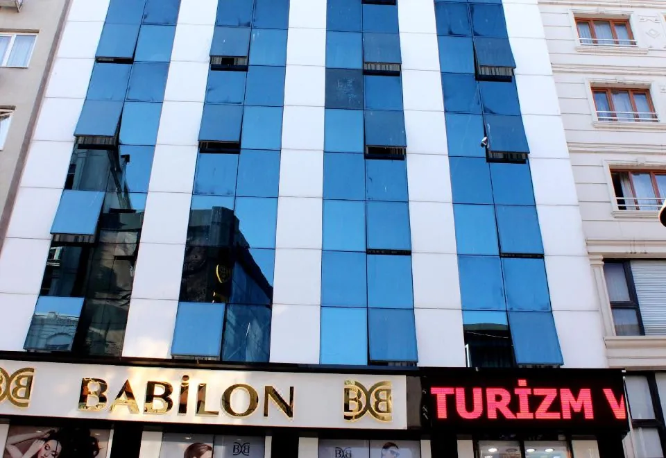 Hotel Buyuk Paris