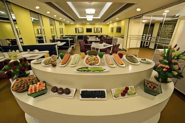 Sarovar Portico Naraina, Hotel