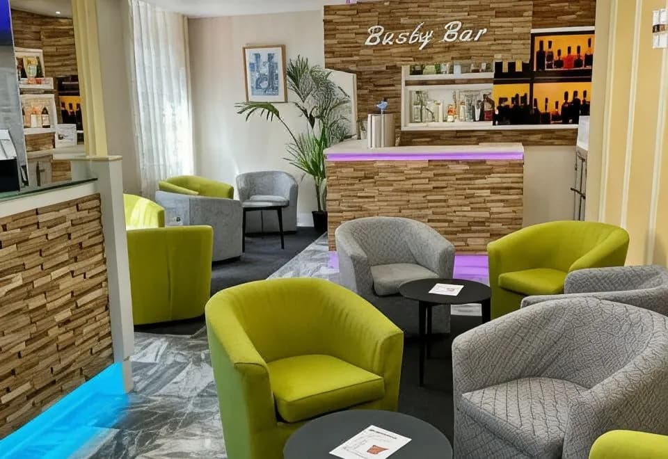 Hotel Busby