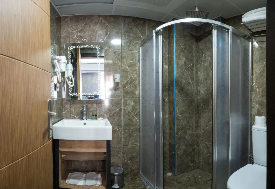 Vizyon City Hotel