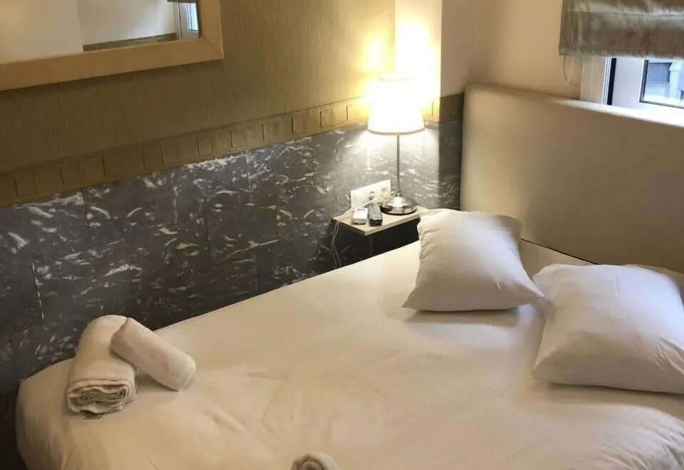 Phidias Hotel