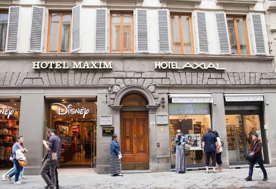 Hotel Maxim Axial