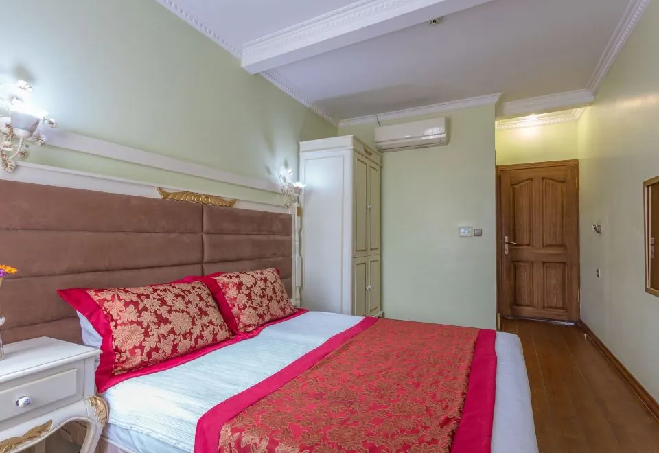 Sphendon Hotel