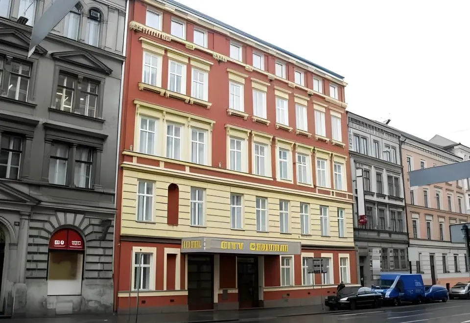 City Central de Luxe