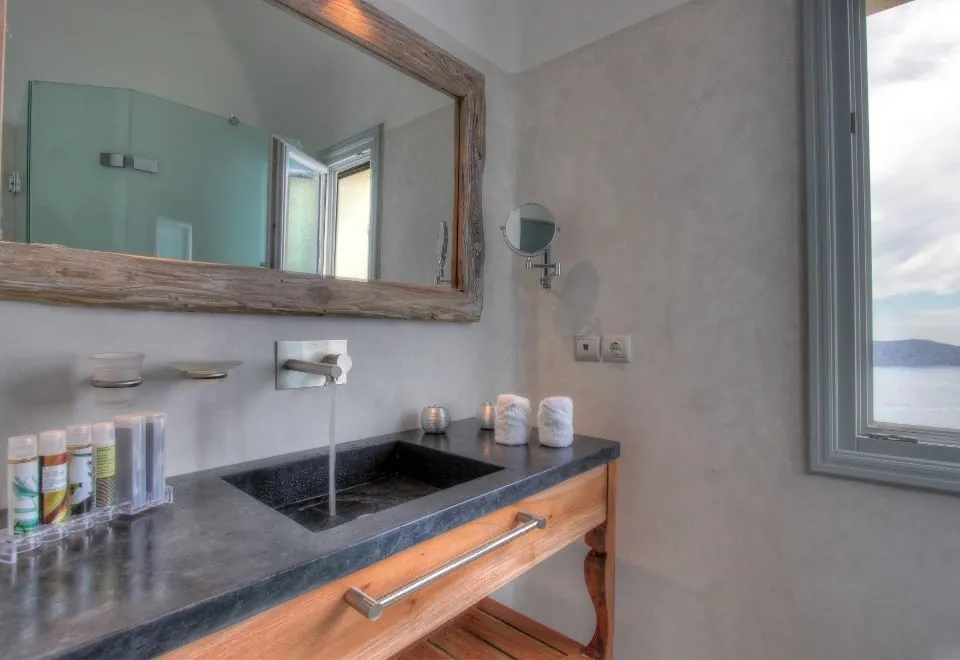 Allure Suites