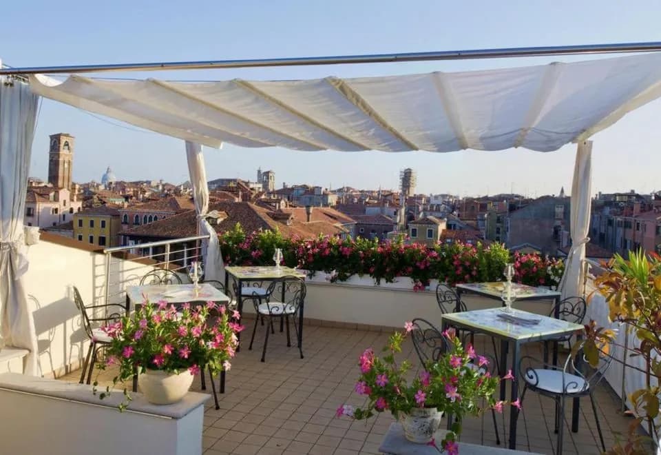 Ca' Sagredo Hotel