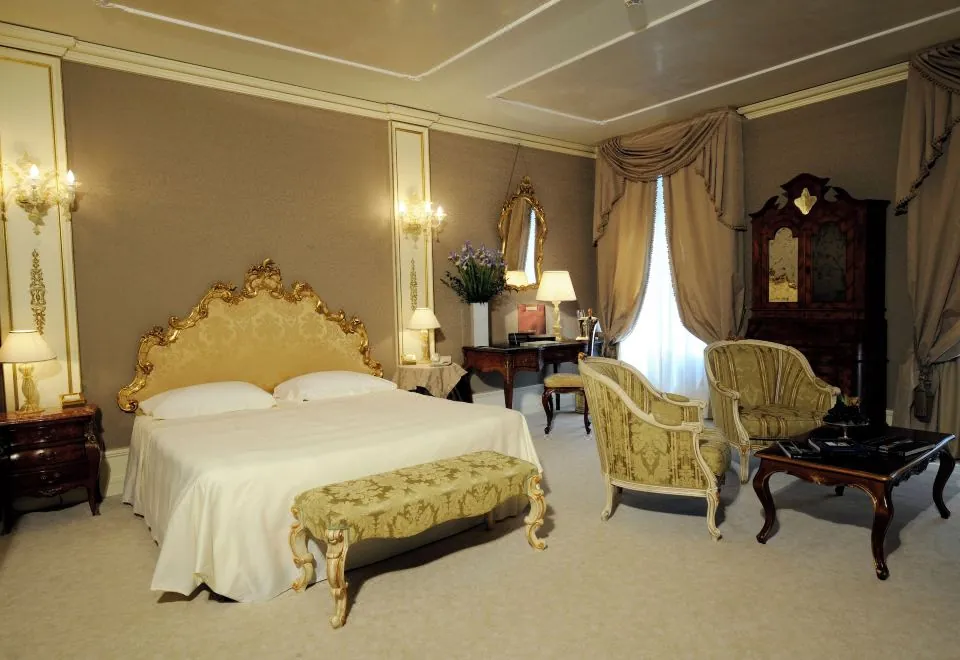 Ca' Sagredo Hotel