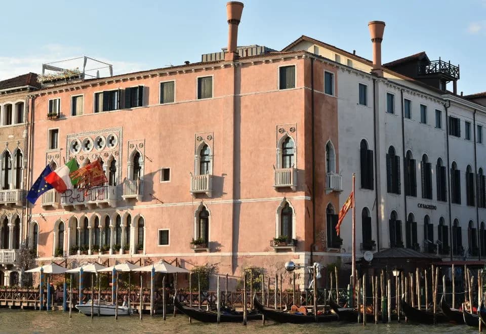 Ca' Sagredo Hotel