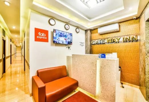FabExpress Gateway Inn