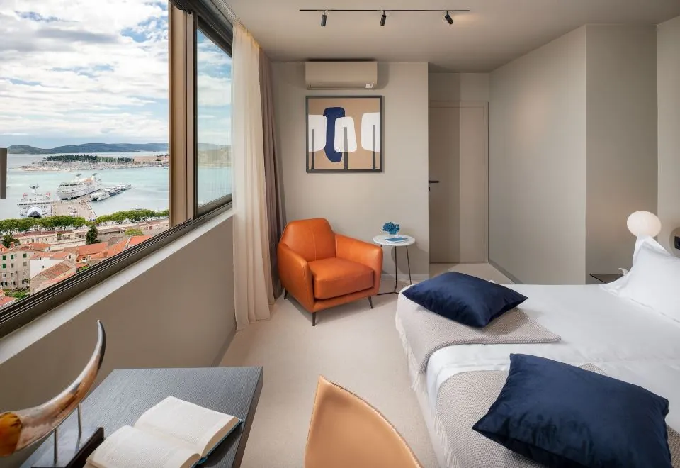 Royal Suites Sky