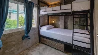 Revolution Hostel Asoke