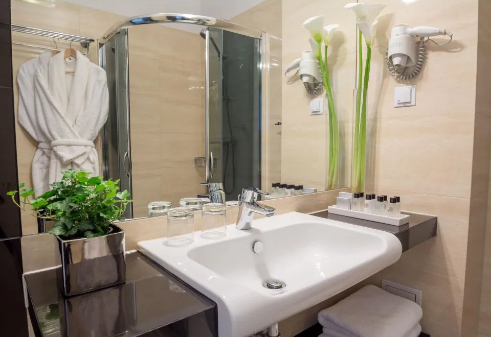 Queen Boutique Hotel