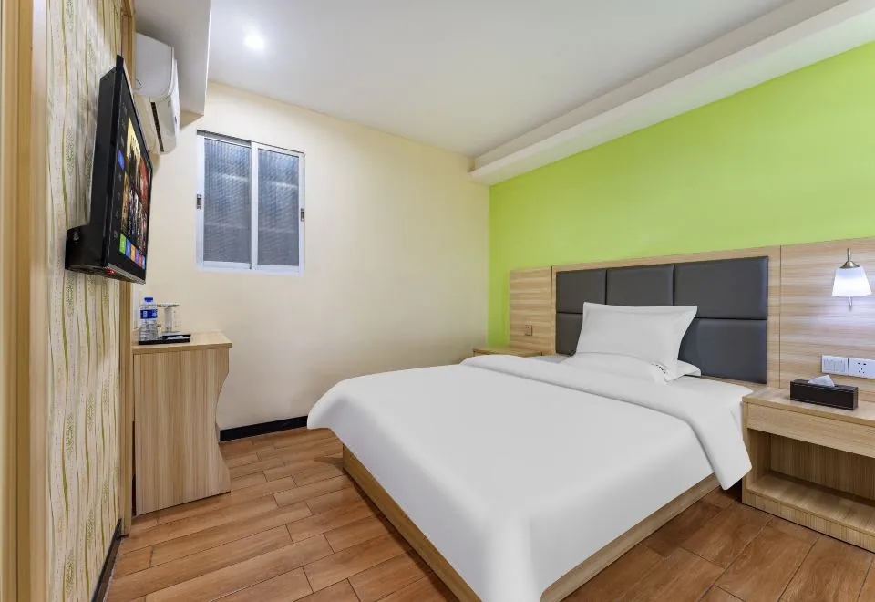 Star Hotel (Yijing Garden)