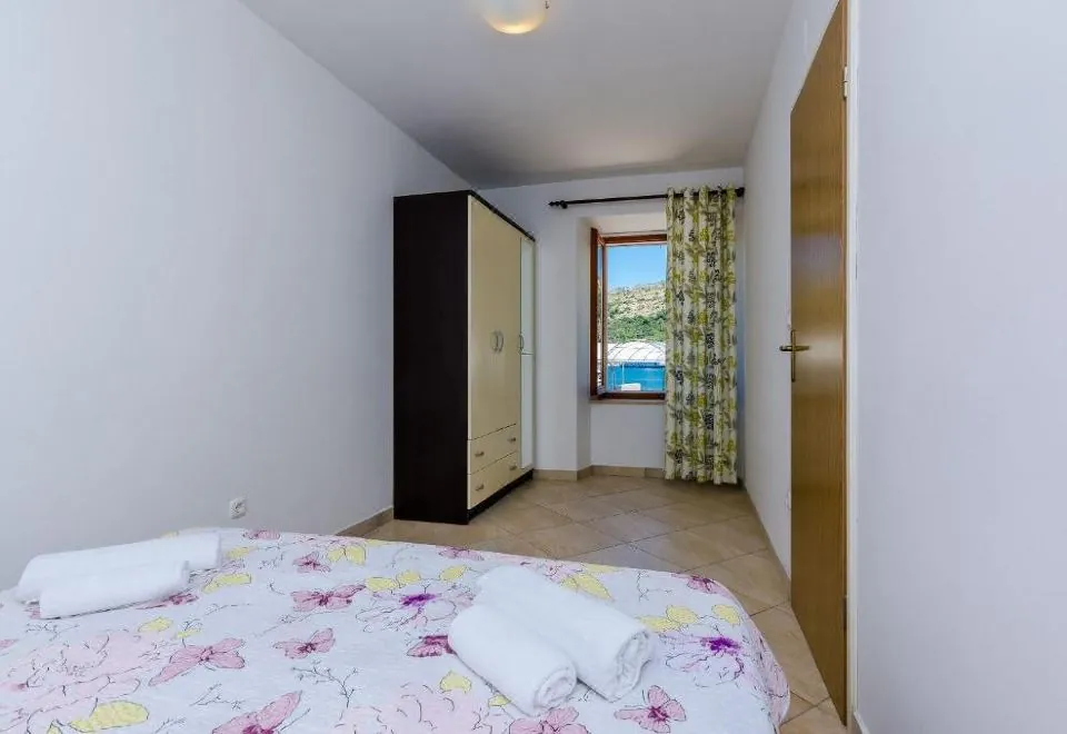 Orka Apartments