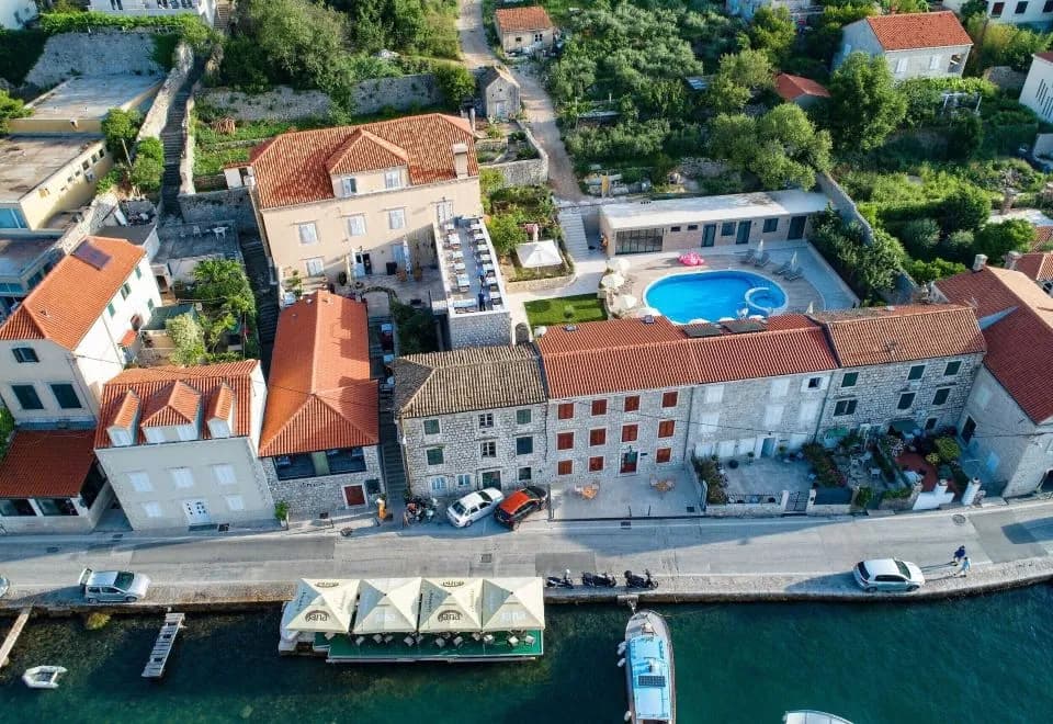 Orka Apartments