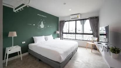 Yaks House Hostel
