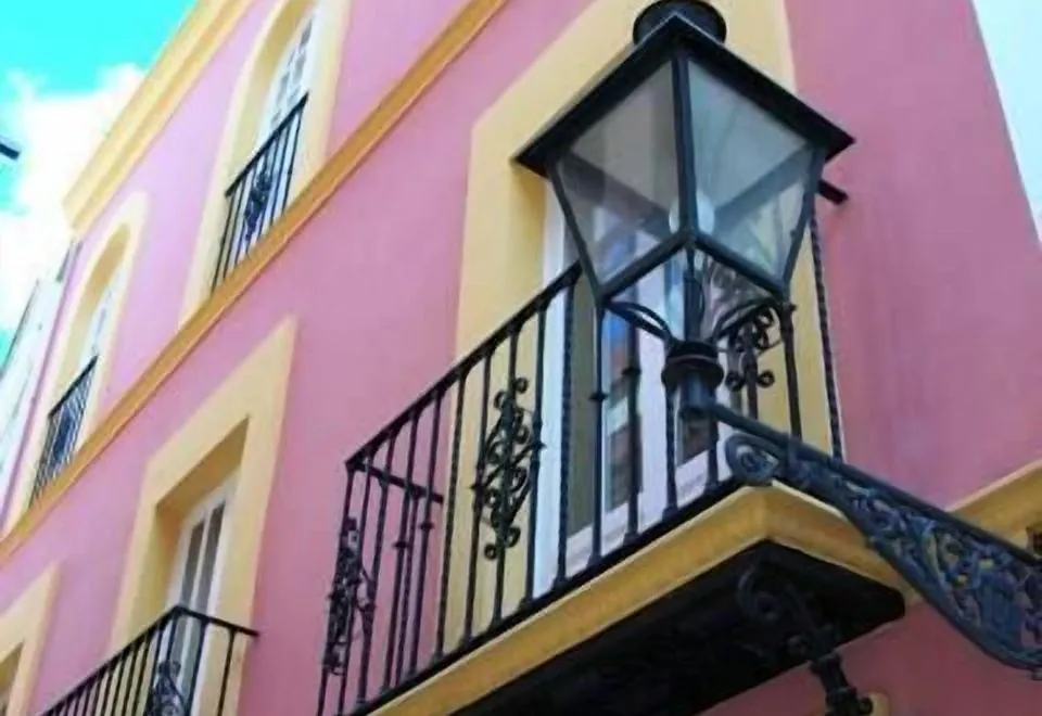 Un Patio en Santa Cruz