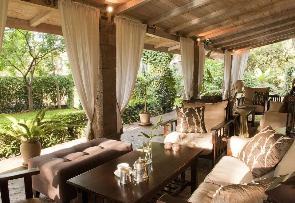 Palacina the Residence & the Suites