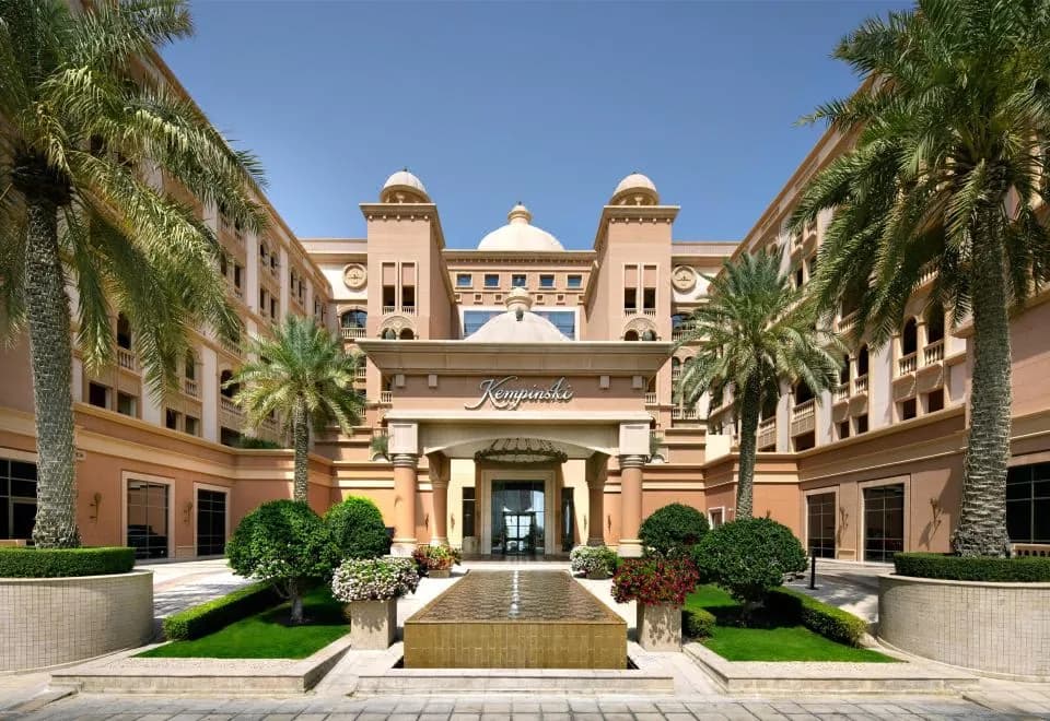 Marsa Malaz Kempinski, the Pearl