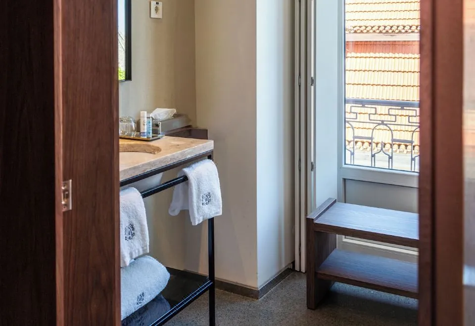 Lisboa Carmo Hotel