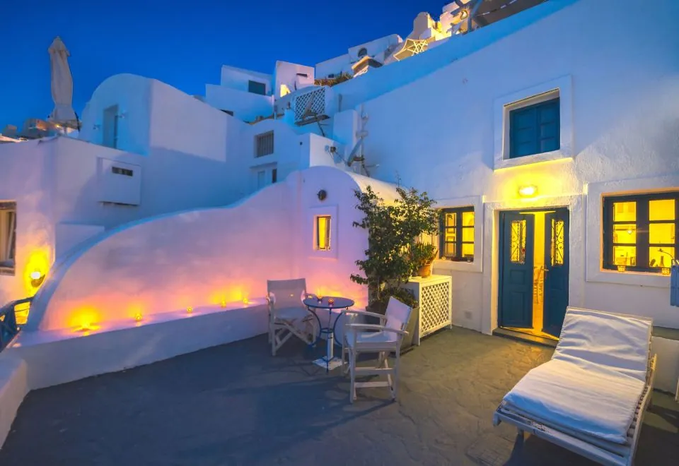 Santorini Paradise Cave Houses